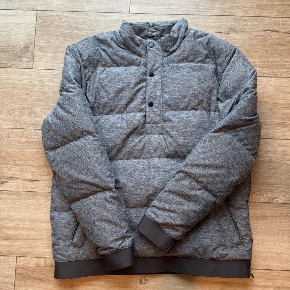 The North Face Down Jacket M Polyester Gray Pullover Jacket